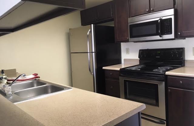 2 beds, 1 bath, 830 sqft, $1,349, Unit 235