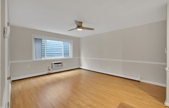 Charming 2-Bedroom Condo in Prime Capitol Hill Location