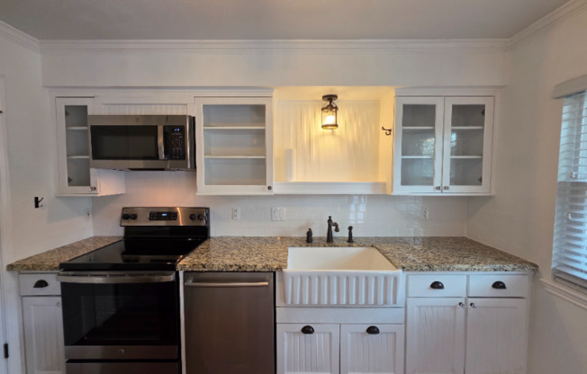 6469 BURGOYNE