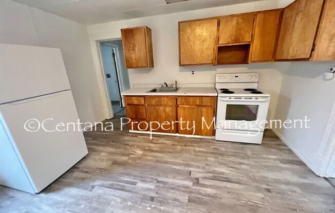 2 beds, 1 bath, 850 sqft, $900, Unit Downstairs