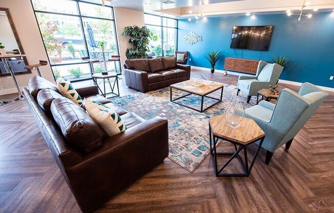 2 beds, 2 baths, 946 sqft, $1,299, Unit 530