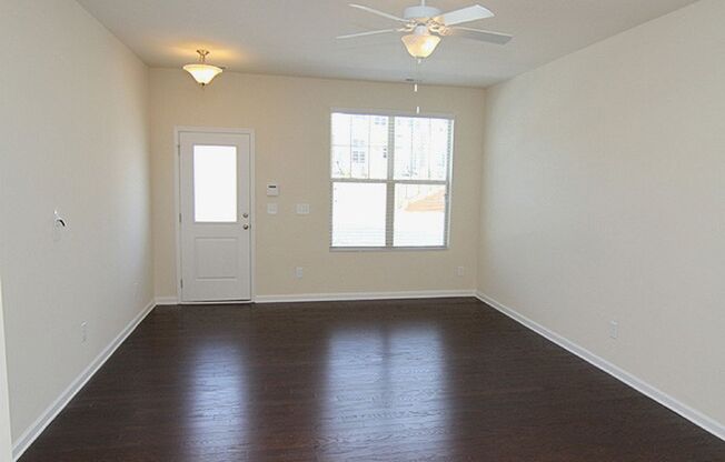 Live in Popular Thompson Ridge near Duke!