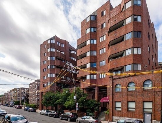 2 beds, 2 baths, 1,227 sqft, $3,300, Unit 501