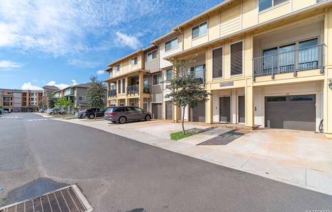 $3,400 / 2br - 1143ft2 - Well Maintained 2BR/2.5BA/2PKG unit in Ho'opili (Ewa Beach)