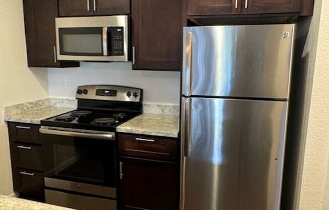 430 -  REMINGTON PLACE APARTMENTS