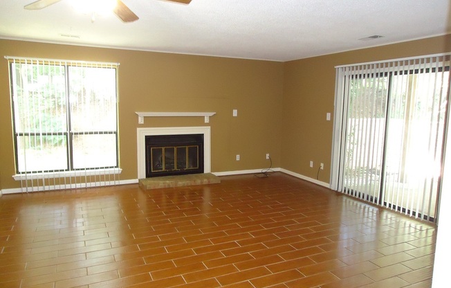 110 Manhattan Court - Bev Roberts Rentals & Property Management