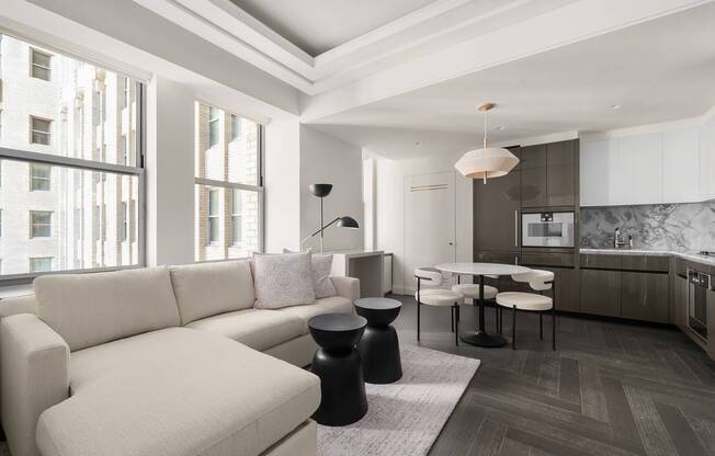 301 AVE 2221