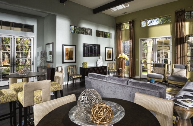 Westcreek Apartments Lounge