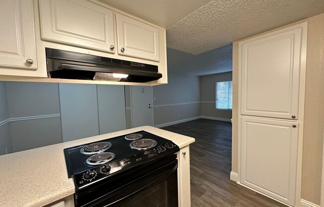 1 bed, 1 bath, 650 sqft, $1,525, Unit 494203