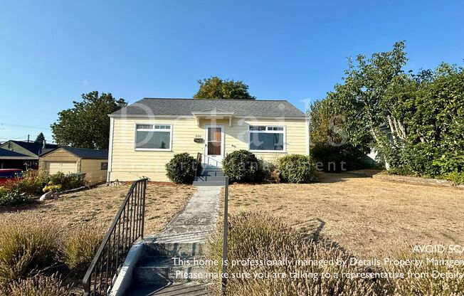 ** Application Pending** Adorable 2 BR home in Manette with View!