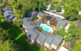 2 beds, 1.5 baths, 998 sqft, $1,690, Unit 0111