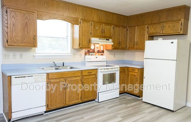 7808 HOLIDAY HLS CIR