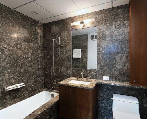 3 beds, 3 baths, $17,000, Unit 21C