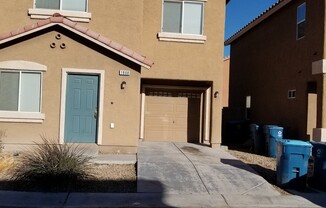 3 beds, 2.5 baths, $1,570