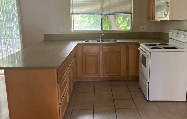 1 bed, 1 bath, 616 sqft, $1,700