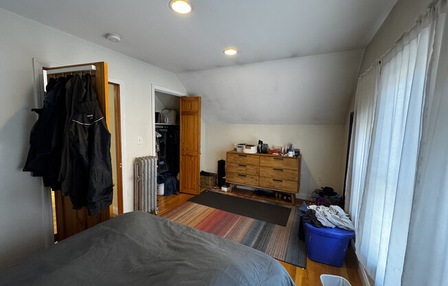 24 26 BURNHAM ST