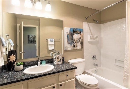 2 beds, 1.5 baths, 900 sqft, $2,195, Unit 06