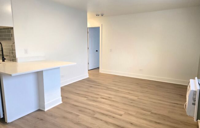 1 bed, 1 bath, 528 sqft, $1,695, Unit #81