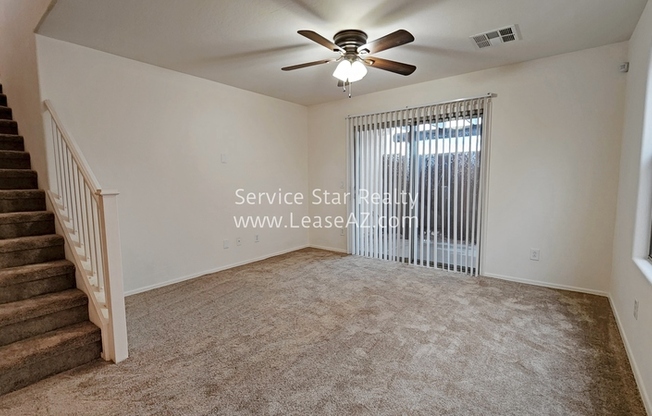 1733 S BALBOA DR