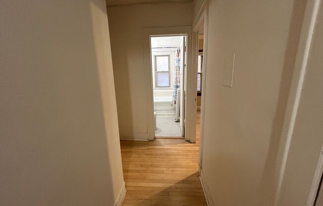 1 bed, 1 bath, $1,245, Unit 26