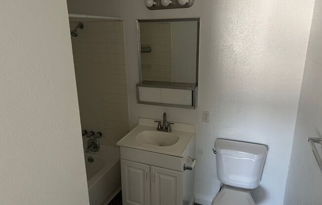1 bed, 1 bath, $850