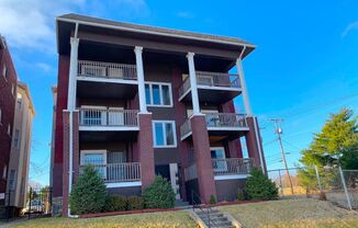1125 E. 28th Street Unit 3