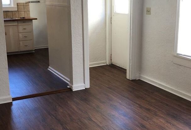 1120-1130 NE Shaw Street