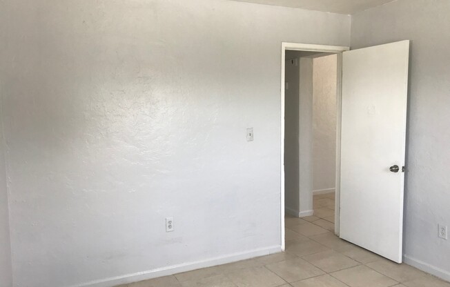 1 bed, 1 bath, $1,500, Unit 1210-6