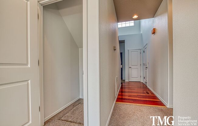 Large 4 Bed 2.5 Bath Home in Lakeshore!
