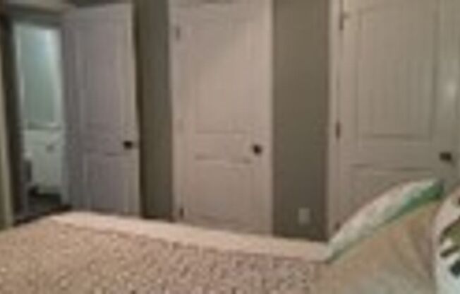 2 beds, 1 bath, 800 sqft, $1,095, Unit 201