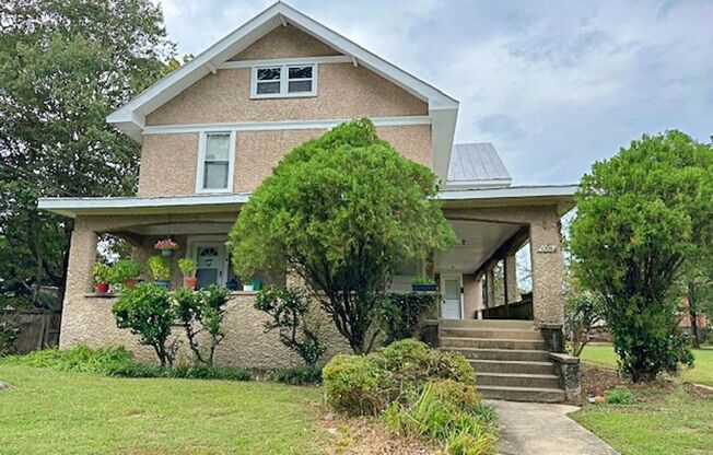 Bellevue - 2 Bedroom Apartment