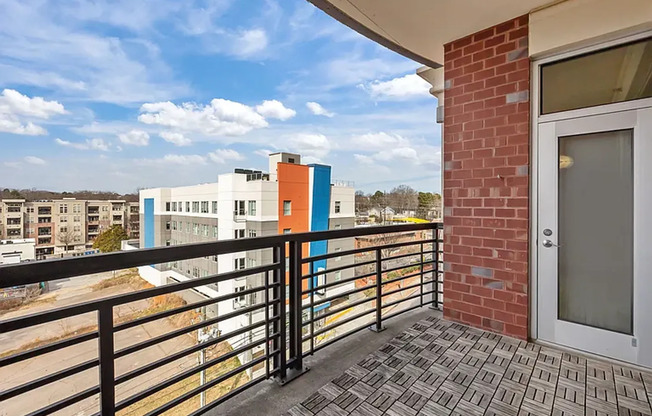 Your dream condo in the heart of Raleigh! 2/2 @ The Paramount!!