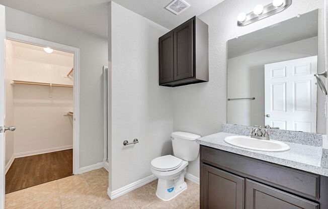 3 beds, 2 baths, 1,110 sqft, $1,495, Unit T350-101