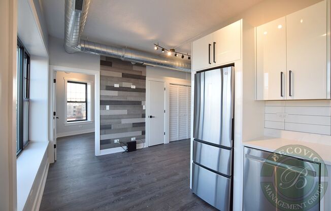 1 bed, 1 bath, 338 sqft, $1,775, Unit 207