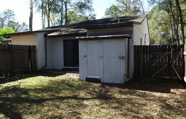 2 beds, 1 bath, $1,050