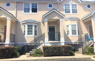 2/2.5 Townhouse Style Condo in Metrowest