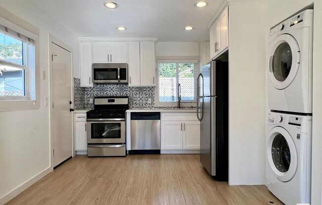 1 bed, 1 bath, $2,095