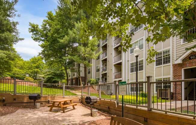 Grill Area at Beacon Place Apartments, Gaithersburg