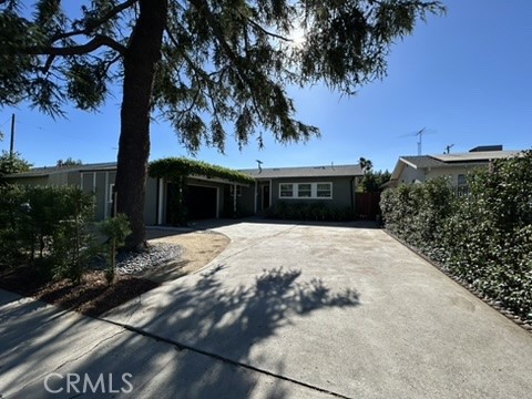 3 beds, 2 baths, 1,800 sqft, $4,600