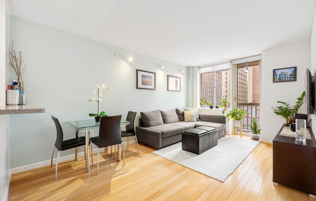 50 LEXINGTON AVE