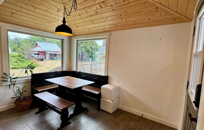 Beautiful Furnished Home in Downtown CDA
