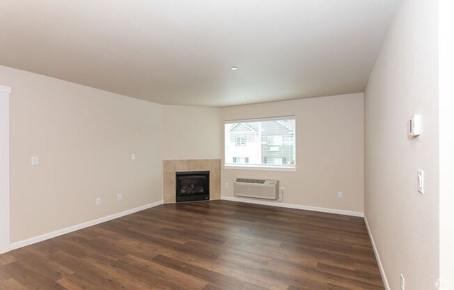 2 beds, 2.5 baths, 1,322 sqft, $2,400, Unit 5-101