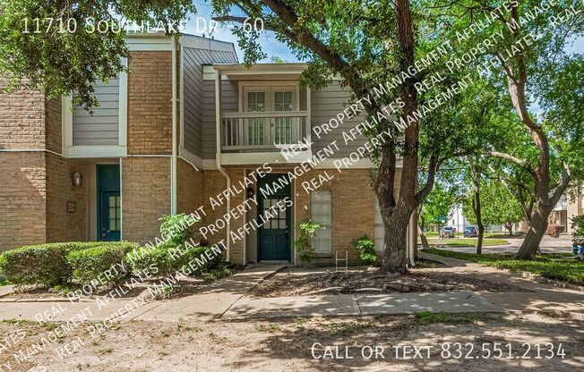 11710 SOUTHLAKE DR
