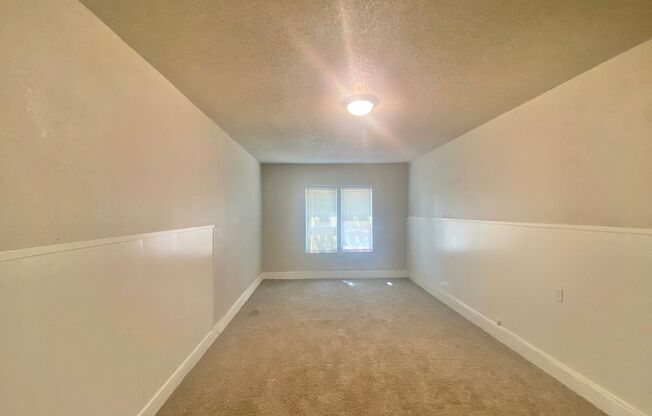 3 beds, 1 bath, $995