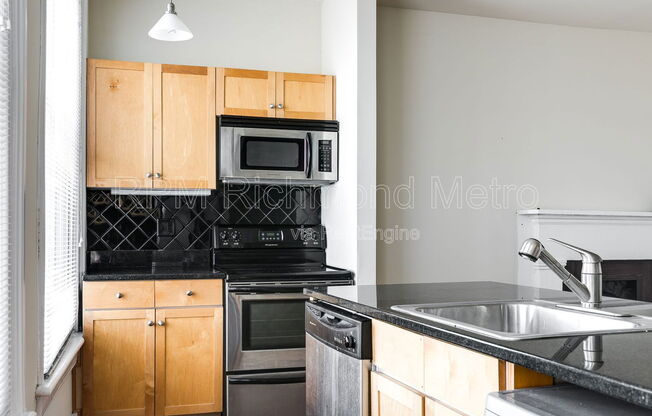 1 bed, 1 bath, 719 sqft, $1,220, Unit 203