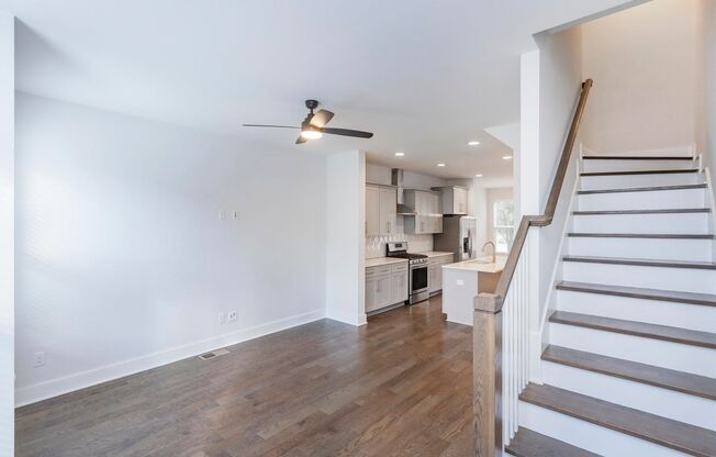 708 TRAL ST