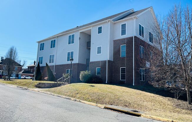 2 or 3 Bedroom, 1 or 2 Bath Apartments