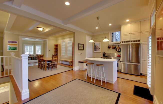 Luxury 5 Bed, 3.5 Bath Home in the Mission! Check out Virtual Tour!