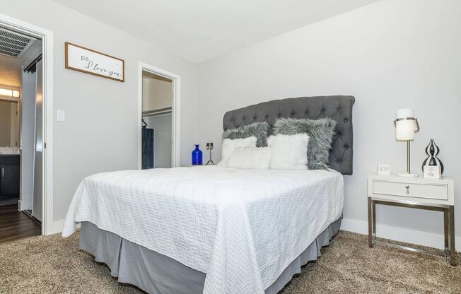 1 bed, 1 bath, 605 sqft, $1,199, Unit 311