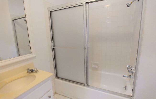 2 beds, 2 baths, 955 sqft, $2,650, Unit 509